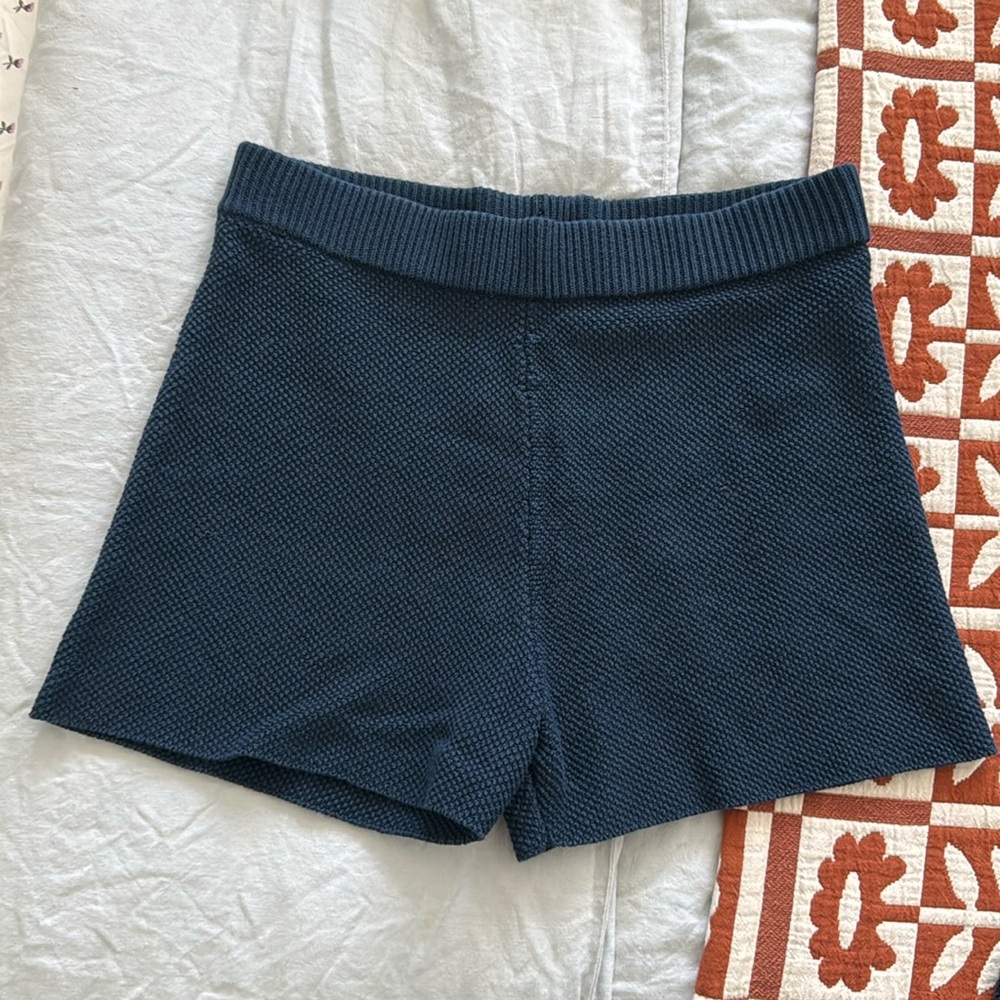 NWT L’envers Jane Knit Shorts, Navy, Size Large